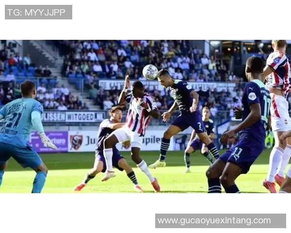 欧冠激战：阿森纳凭乌龙球小胜里昂战术解析全场精彩瞬间