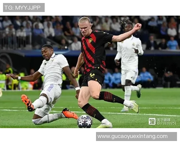 意甲焦点战曼联与皇马激战成平红牌事件引发全场热议与数据分析