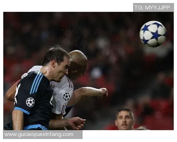 英超精彩对决本菲卡逆转里昂帽子戏法引爆全场激情瞬间