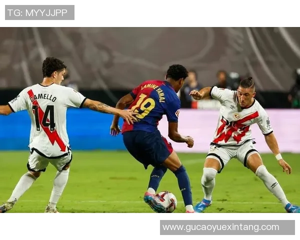 中超经典对决巴萨逆转皇马绝杀瞬间引发全场狂欢数据详解