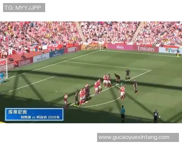 意甲激战:利物浦狂胜曼联六球大捷引发全场震动 意甲激战:利物浦狂胜曼联六球大捷引发全场震动