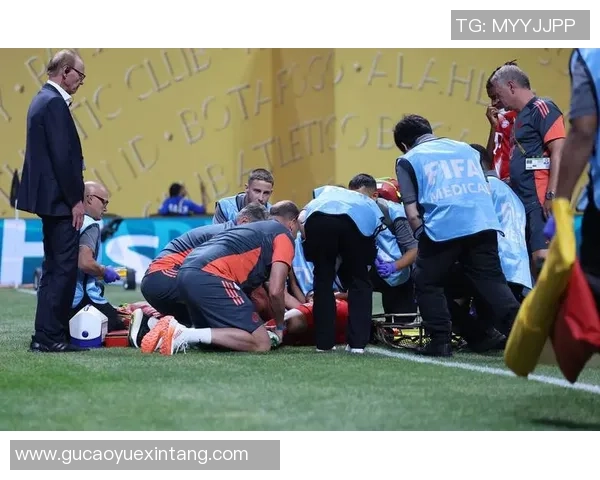 意甲激战巴黎圣日耳曼狂胜马竞5-1补时进球点燃全场激情