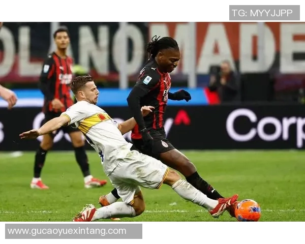 意甲激战波尔图逆转多特蒙德全场沸腾转会传闻引发关注 意甲激战波尔图逆转多特蒙德全场沸腾转会传闻引发关注