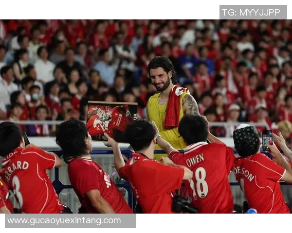 友谊赛精彩回顾利物浦大胜切尔西四球狂潮引发全场欢呼