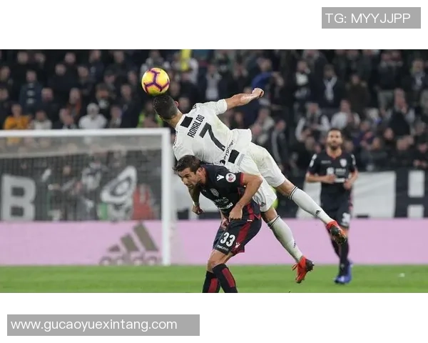 国王杯激战尤文图斯与曼联互交白卷补时进球引发全场狂欢