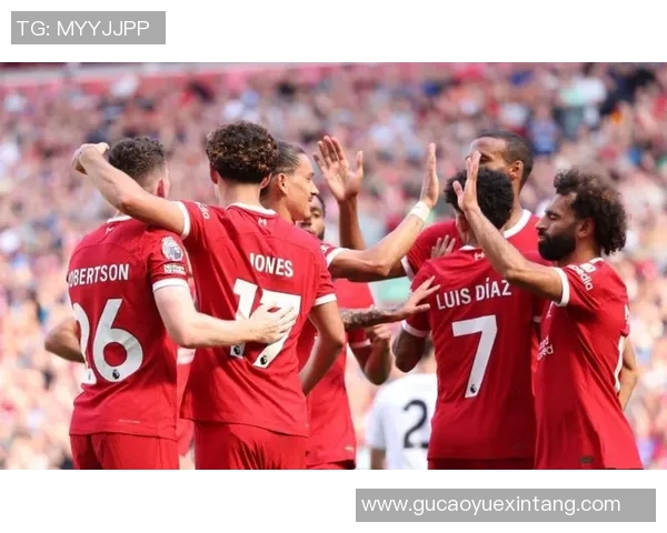 国王杯精彩对决那不勒斯大胜利物浦乌龙球引发全场热议与转会传闻