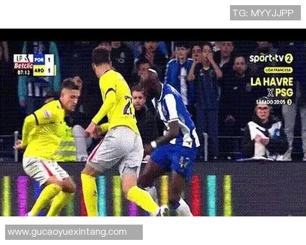 意甲激战波尔图大胜巴萨五球狂潮争议判罚引发全场沸腾 意甲激战波尔图大胜巴萨五球狂潮争议判罚引发全场沸腾