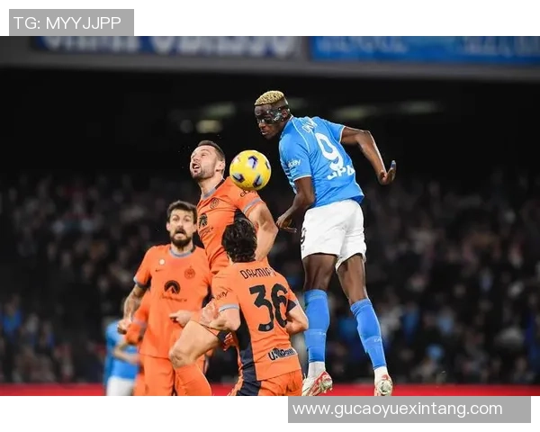 英超激战：尤文图斯大胜那不勒斯红牌事件引发全场热议